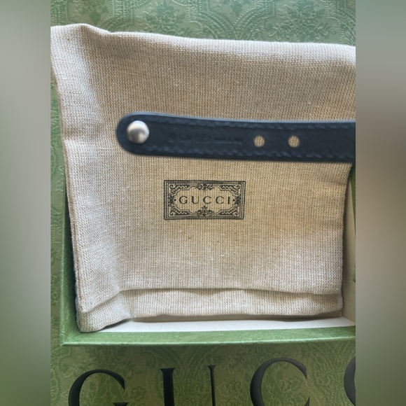 New GUCCI
Studded Leather Wrap Black Bracelet - Picture 9 of 14